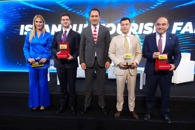 BAŞKAN MANDALİNCİ İSTANBUL TURİZM FUARI’NA KATILDI